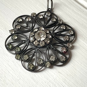Antique pendant made of silver 875. Flower Pendant of the USSR since 1979. Blackened silver 875. Vintage pendant Filigree. Jewelry gift.