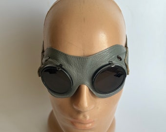 Vintage German motorcycle glasses. Military glasses. Glasses with glass lenses. Rare glasses. Folding glasses.CARL.ZEISS (1)