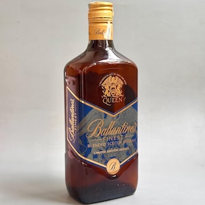 Tom Ballantine's x Queen Whiskyflaska Limited Edition Rock Band Crest Glaskaraff Hem Bar Musikdekor Samlarpresent 0,7L
