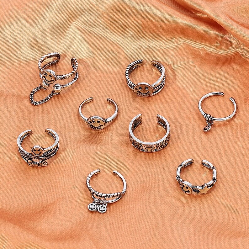 Valentine gift Retro Smiley Face Wide Ring Antique Silver Color Opening Harajuku Rings Smiling Happy Bridal Sets Ring Steampunk Twisted