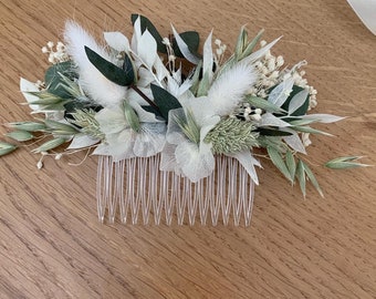 Dried flower hair comb, eucalyptus hair comb, dried flower hair accessory, bridal hair comb, floral hair comb, floral hair slide, wedding