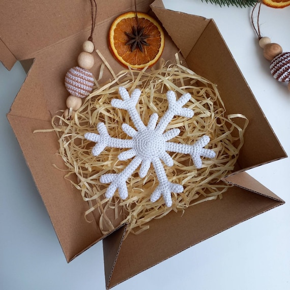 Delicate snowflake Christmas ornament crochet pattern, 3dimentional snowflake decoration PDF, DIY Christmas decor
