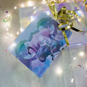 Eine besondere Geschenke-Karte mit Goldprägung und Kuvert.