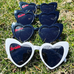 Bride Babes Bachelorette Customized Heart Sunglasses, Retro Brides Babes Bridesmaids Wedding Party Glasses, Bridal Party Bridesmaid Proposal