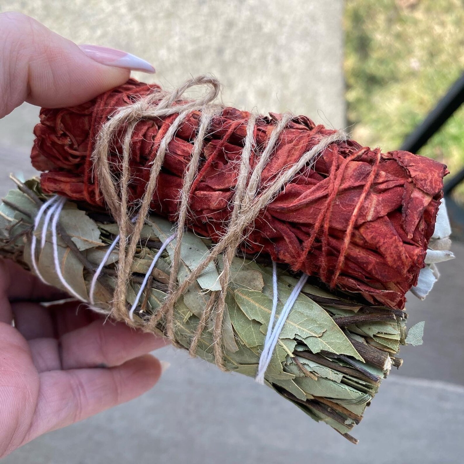 Dragons Blood/bay Leaves Smudge Bundle White Sage Sticks Etsy