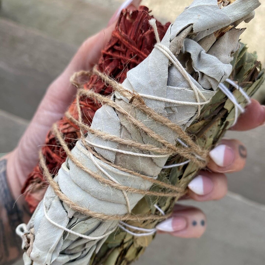 Dragons Blood/bay Leaves Smudge Bundle White Sage Sticks Etsy