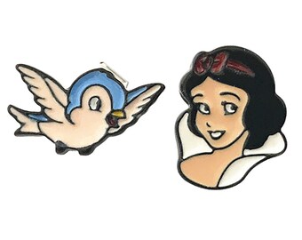 Free Free 135 Snow White Bird Svg SVG PNG EPS DXF File