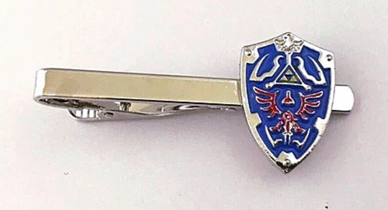 Cufflink or 2 Piece Set Tie Clip Zelda Shield