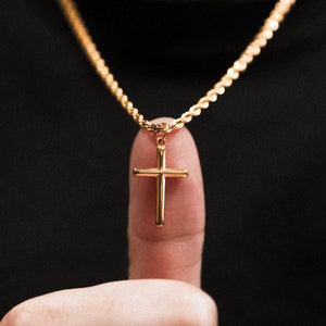 18k Gold Kreuz Halskette Gold Kreuz Halskette Edelstahl Herren Gold Kreuz Anhänger christlicher Schmuck Geschenk für Ihn Geschenk für Freund Gold Cross