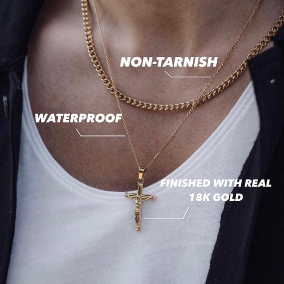 Gold crucifix outlet necklace mens