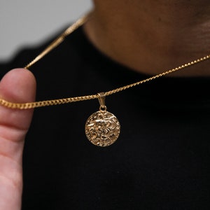 18k Lion of Judah Coin Pendant for Men Lion Coin Pendant Chain Mens Chain Lion Necklace Gold Pendant Vintage Tiger Head Man Boyfriend Gift