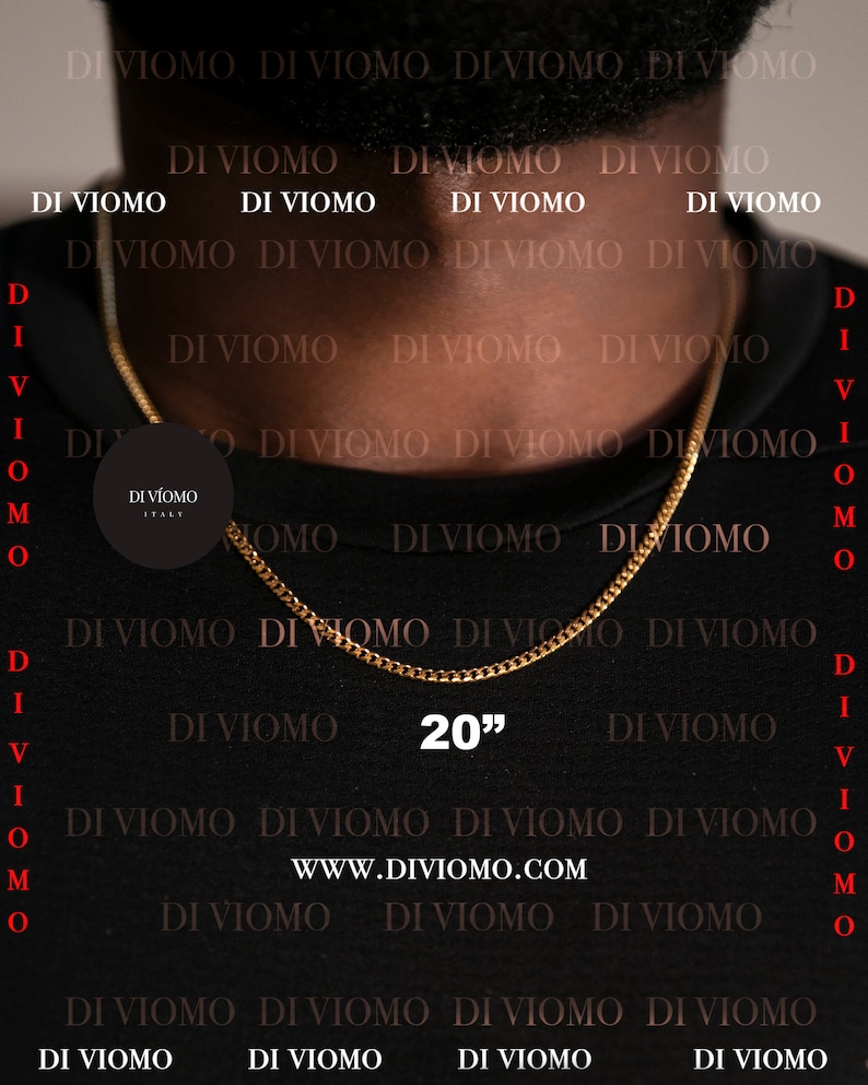 Puede incluir: Un collar de cadena de oro sobre un fondo negro. La cadena tiene 50,8 cm de largo y un dise&ntilde;o de eslabones de cadena. El texto "DIVIOMO ITALY" y "WWW.DIVIOMO.COM" es visible en la imagen.