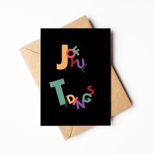 Carte de voeux, carte noire vibrante et joyeuse nouvelle, note attentionnée pour les voeux de fin d'année, cadeau festif de joyeux Noël, design moderne audacieux