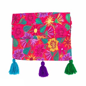 Mexican Embroidered Crossbody Purse. Artisanal Floral Purse. Mexican Clutch. Traditional Embroidered Bag. Mexican Floral Embroidered Clutch