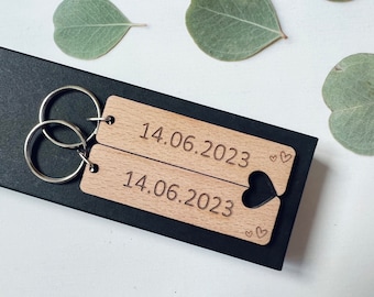 Matching Date Personalised Keyrings, 5th Wedding Anniversary Gift, Wooden Anniversary, Wedding Present, For Couples, Valentines Day