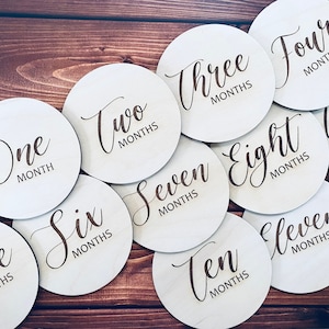 Disques d’étape mensuels en bois pour photos de bébé, accessoire photo, cartes d’étape pour bébé, cadeau de baby shower, nouveau signe de nom de bébé, bébé fille, garçon