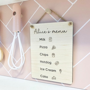 Enseigne de cuisine personnalisée pour enfants | Menu Kids Kitchen Café | Cuisine en bois | Accessoires de cuisine de boue | Enseigne décorative pour salle de jeux | Menu Lecture