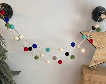 Wool Ball Garland / Banner