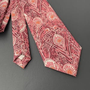 Liberty Necktie in Dark Pink “Queen Hera&quot;- Peacock Pattern, Handmade Liberty of London Tana Lawn Fabric Men&#39;s Tie, Wedding tie Pocket Square