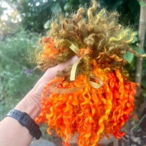 1oz Hand Dyed Teeswater Wool Locks, 7-8&quot; long, FIERY TULIP, Bright Colors, Separated, for Felting, Weaving, Spinning, Doll Hair, Fiber Arts