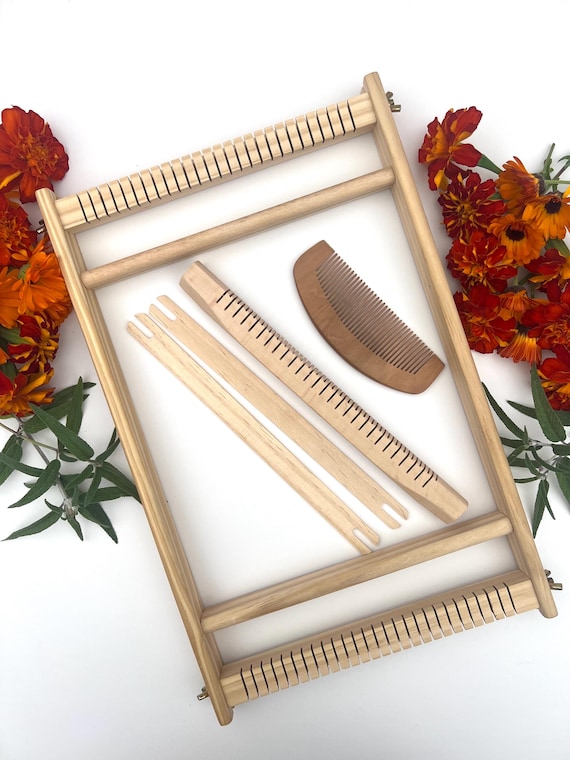Small Wooden Weaving Loom: Beginner Weaving Tabletop Kit (16x10 inches)