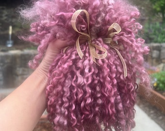 Curly Hand Dyed Teeswater Wool Locks, 1oz , 8-9 inches long, MAUVE ROSE, Separated, for Felting, Weaving, Spinning, Doll Hair, Fiber Arts