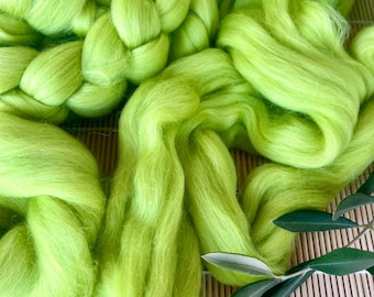 Merino Wool Roving - Soft Fiber for Spinning, Felting, Weaving (4oz)