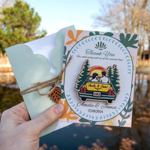 Cadeaux de mariage voiture rétro pour invité, aimant souvenir personnalisé rustique en bois de remerciement unique, carte et enveloppe personnalisées au design spécial