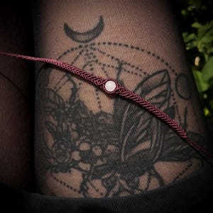 Bracelet macramé dark fin · Lapis lazuli ou quartz rose · Pierre naturelle · Bijou minimaliste fait main · MoonChild