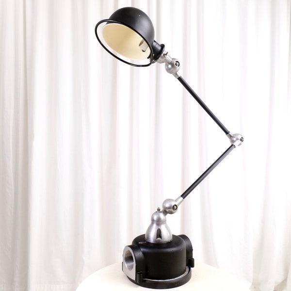 Lampadaire industriel vintage 1950's Jielde lamp bauhaus design antique, grande lampe de bureau antique, 1950 retro metal lamp vintage noir