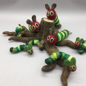 Caterpillar “Hardly” made of felt