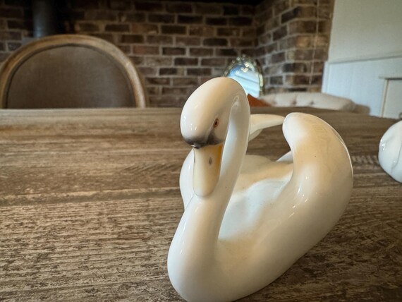 ノリタケ　プレイボーイ　ヴィンテージ　極希少品 ノリタケ フィギュア 白鳥のペア。スタジオコレクション、ホワイト
