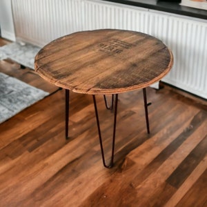 whiskyvat bijzettafel, rustieke vattafel, whiskyliefhebber cadeau, uniek cadeau voor mannen, man cave decor voor hem, thuisbarmeubilair, whisky