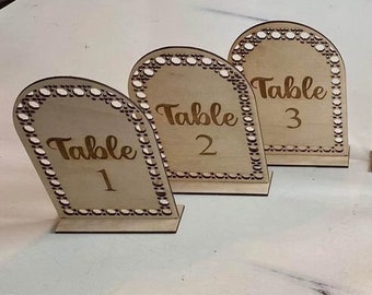 Numéro de table de mariage bohème en bois, numéros de table en rotin pour réception de mariage, enseigne de table de douche de mariage, décoration de table de mariage tendance