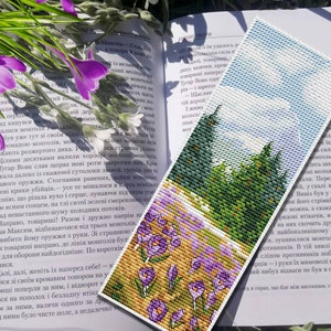 Patrón de punto de cruz para marcapáginas de naturaleza hecho a mano: descarga instantánea para aficionados a la lectura