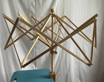 Large Umbrella Yarn Swift Winder