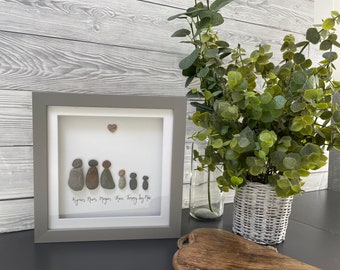 Handmade Family Pebble Art Picture (pebble people not on a wooden stick)