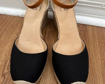 Black & Tan Ortholite Wedge Sandals