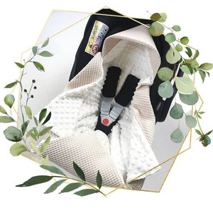 baby seat | 3-point harness system | Baby blanket | Waffle piqué | Minky fleece | Wrap blanket | birth | Gift | Cybex | Maxi Cosi