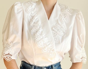 Vintage White Blouse with Lace Collar/Austrian Blouse/Puff Sleeves Blouse/Balloon sleeves/Trachten Blouse/Austrian blouse/White Blouse