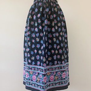 Vintage 90s Black Floral Print Knit Skirt | Elastic Waist Knee Length Skirt | Size Medium