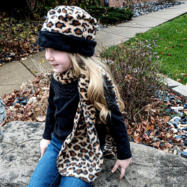 Animal Print Winter Set Hat, Gloves and Scarf- Clearance! Girls Gift Set, Leopard Print Gift Sets, Gift for daughter, Winter Gift Set