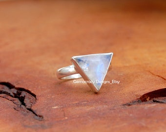 Nathis Blue Quartz Adjustable Triangle Ring 