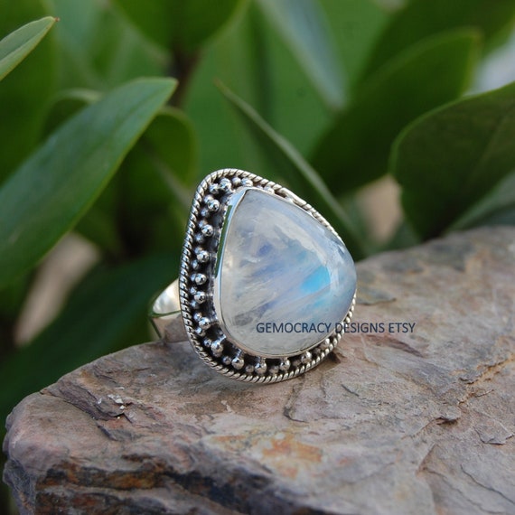 9mm Moonstone Galileo Ring - Pieces of Starr