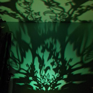 Magical Vines Shadow Lamp: Goblincore Fairycore Decor, Meditation Mood Light, Fae Aesthetic Room Decor, Color Changing LED image 6