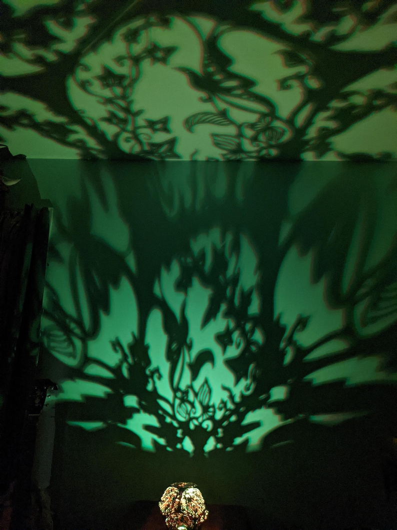 Magical Vines Shadow Lamp: Goblincore Fairycore Decor, Meditation Mood Light, Fae Aesthetic Room Decor, Color Changing LED image 6