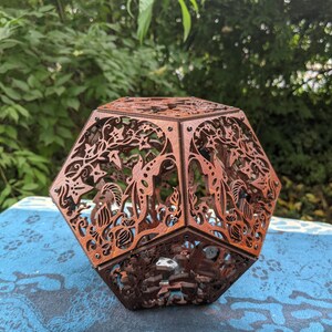Magical Vines Shadow Lamp: Goblincore Fairycore Decor, Meditation Mood Light, Fae Aesthetic Room Decor, Color Changing LED image 10