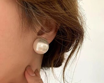 minimalist chuncky large cotton pearl stud earrings,Double beads,charm for her