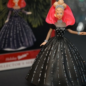 Holiday Barbie 1998 Hallmark Keepsake Ornament (6th in Holiday Barbie series!)