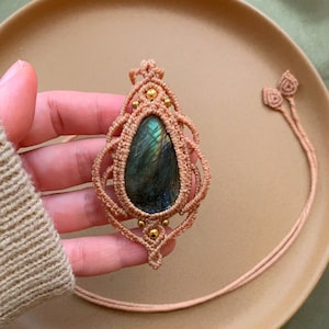 Macrame Amulet | Micromacrame Boho Necklace | Gemstone Macrame Necklace | Woven Necklace | Crystal Necklace | Labradorite Macrame